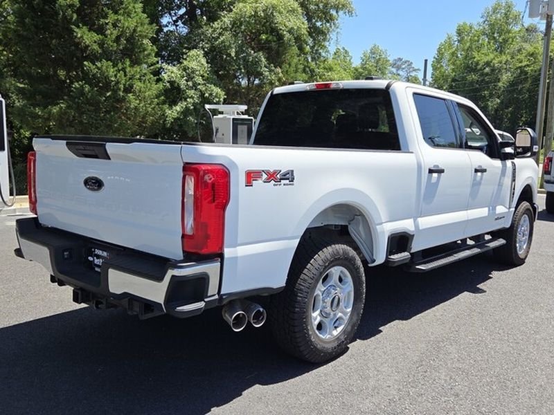 Used 2025 Ford F250 XLT w/ FX4 Off-Road Package AWD/4WD image 14