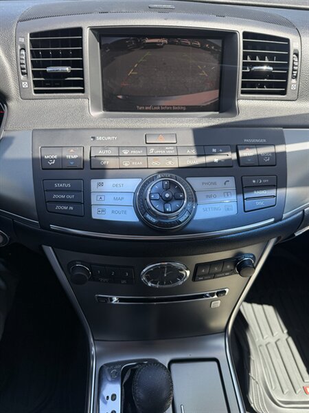 Used 2007 INFINITI M35 w/ Technology Pkg RWD image 10