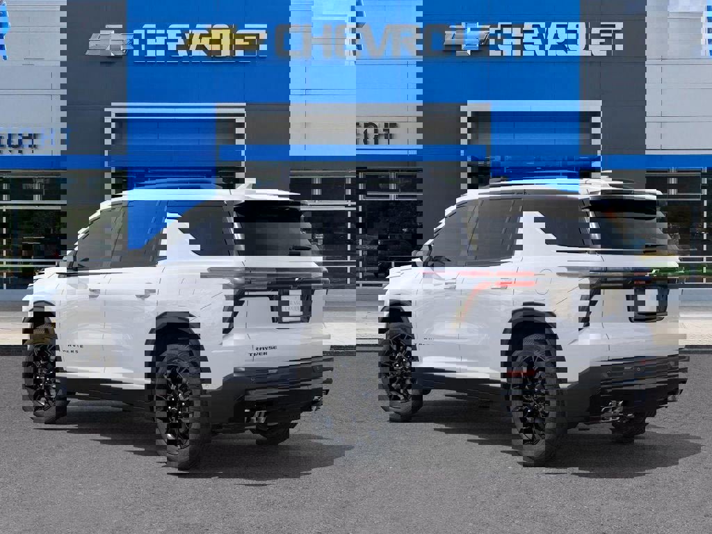 New 2026 Chevrolet Traverse LT w/ Midnight/Sport Edition video 3