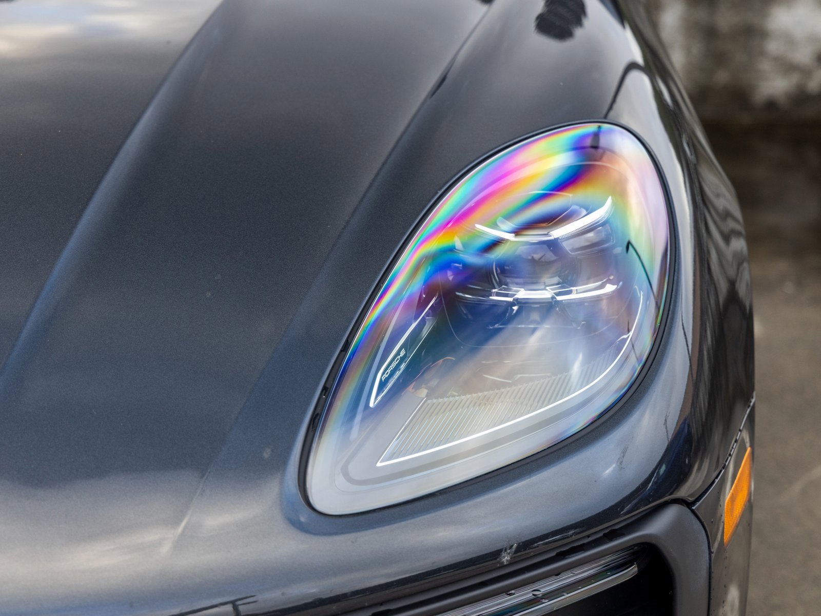 Certified 2025 Porsche Macan image 16