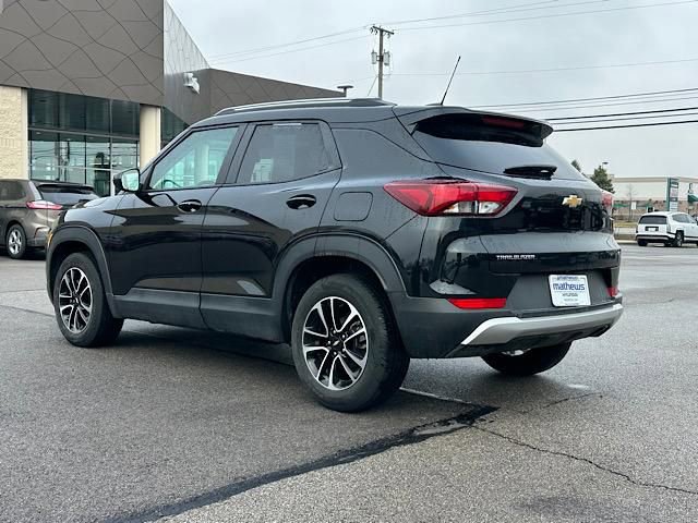 Used 2025 Chevrolet TrailBlazer LT image 4