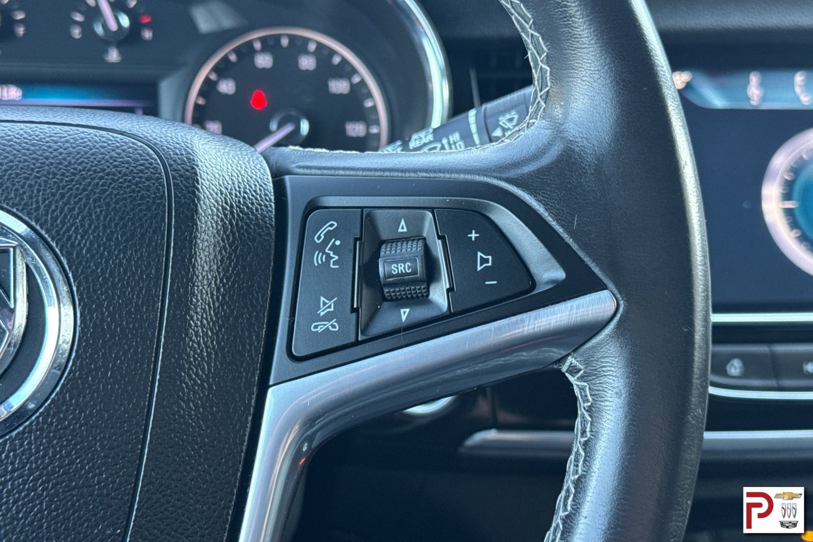 Certified 2020 Buick Encore Preferred w/ Safety Package FWD image 29
