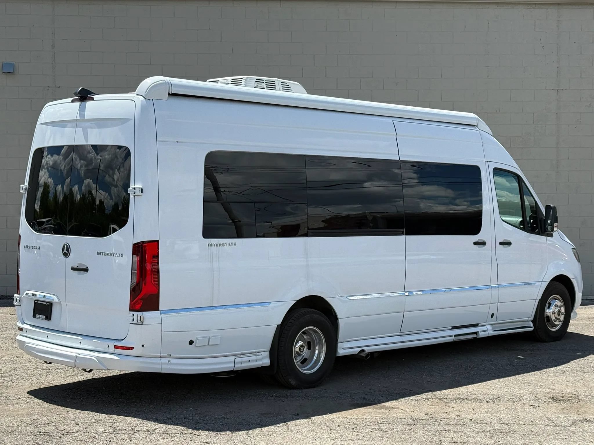 Used 2022 Mercedes-Benz Sprinter 3500 w/ Parking Package image 10