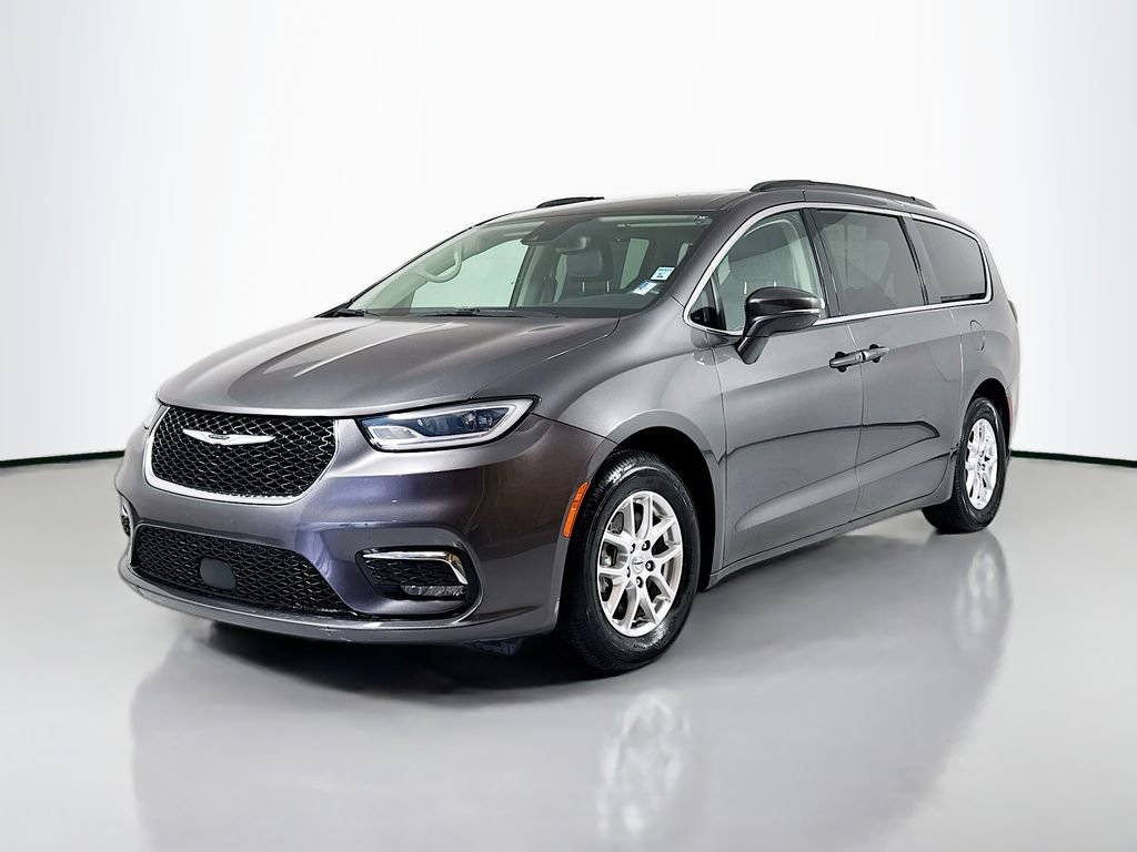 Used 2022 Chrysler Pacifica Touring-L FWD image 1