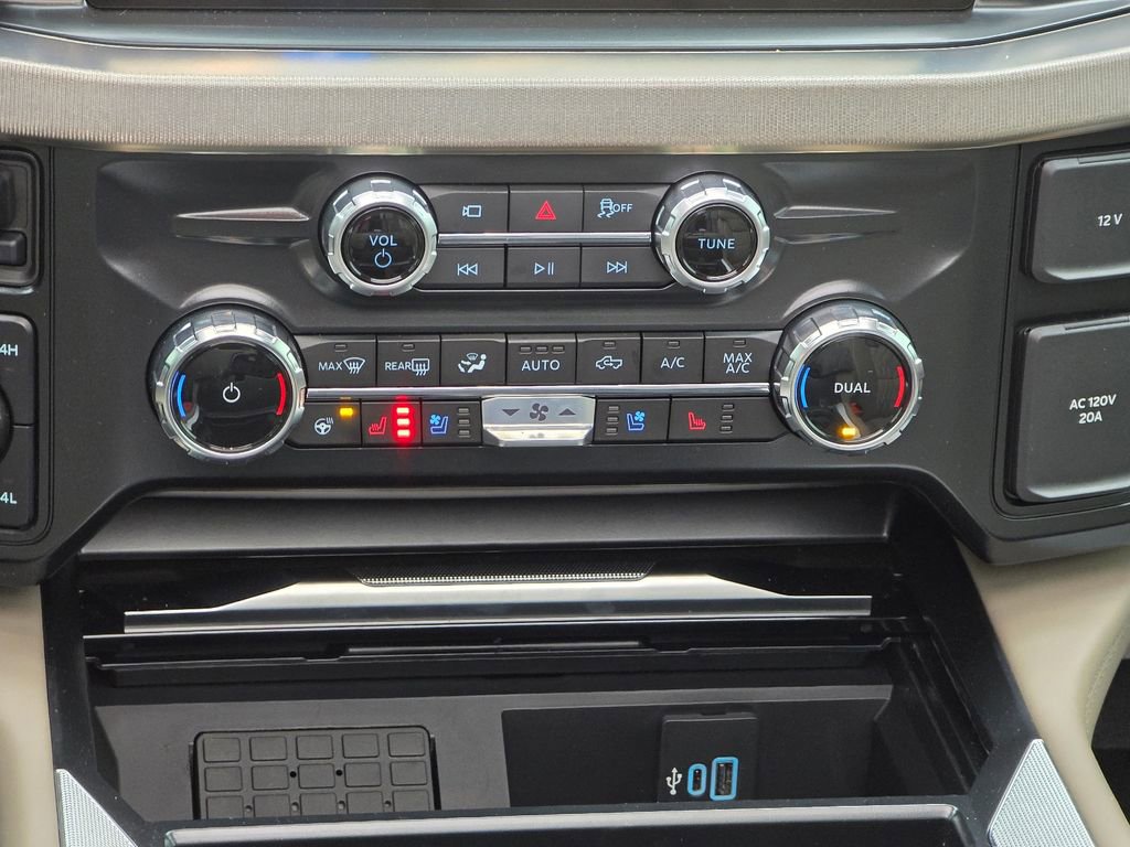 Used 2026 Ford F450 Platinum w/ Platinum Plus Package image 18