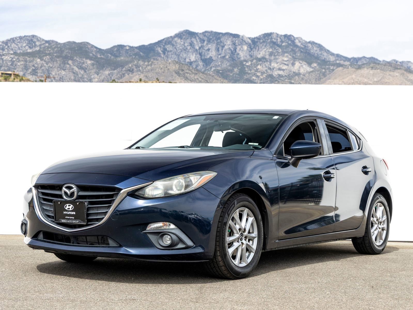 Used 2016 MAZDA MAZDA3 i Touring FWD image 1