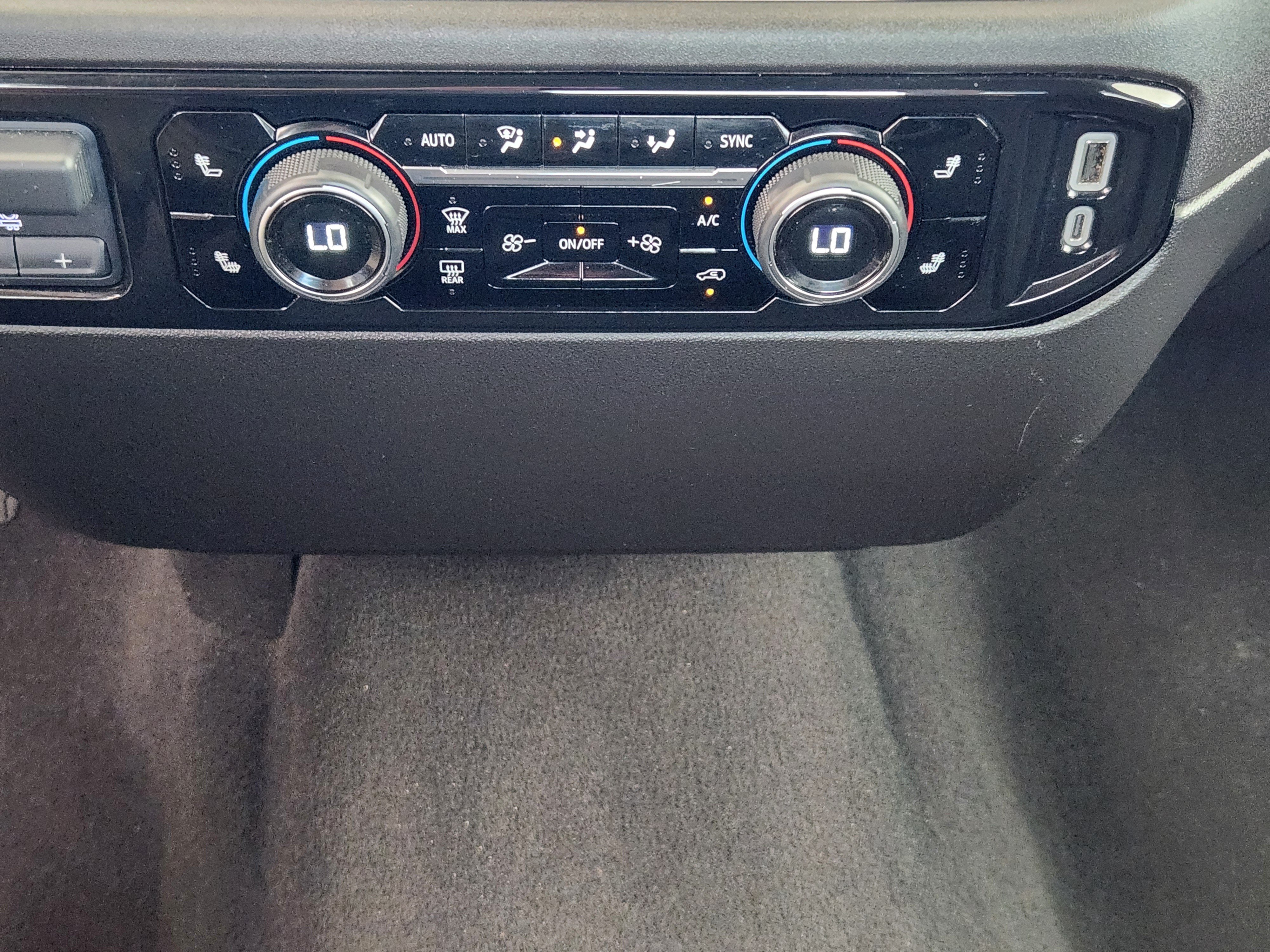 Certified 2025 Chevrolet Silverado 1500 LT AWD/4WD image 20