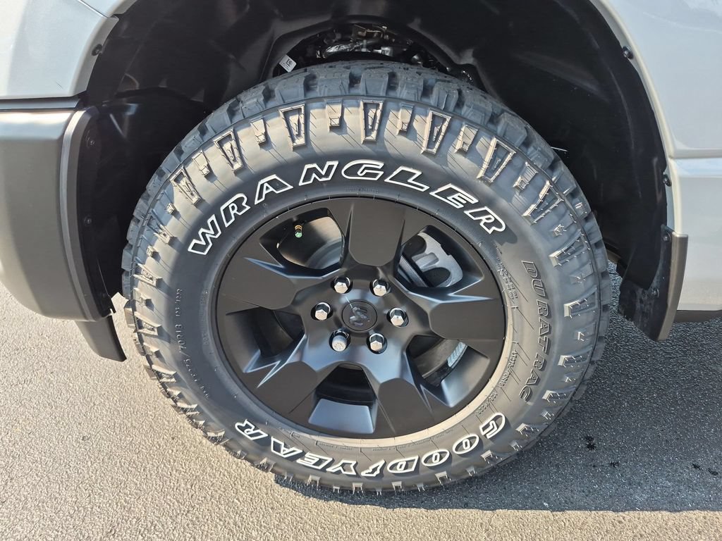New 2026 RAM 1500 Warlock AWD/4WD image 9