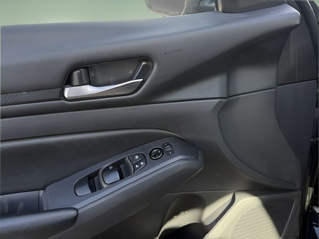 Used 2022 Nissan Altima 2.5 S image 8