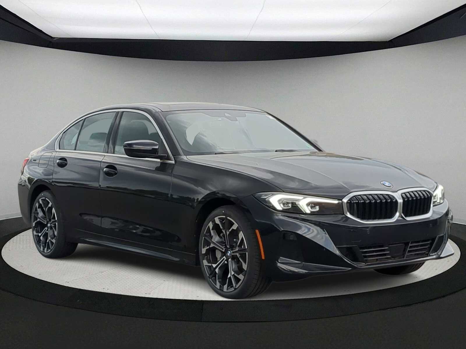 Used 2025 BMW 330i xDrive Sedan w/ Convenience Package image 2
