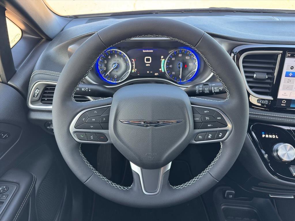 New 2026 Chrysler Pacifica Select AWD/4WD image 12