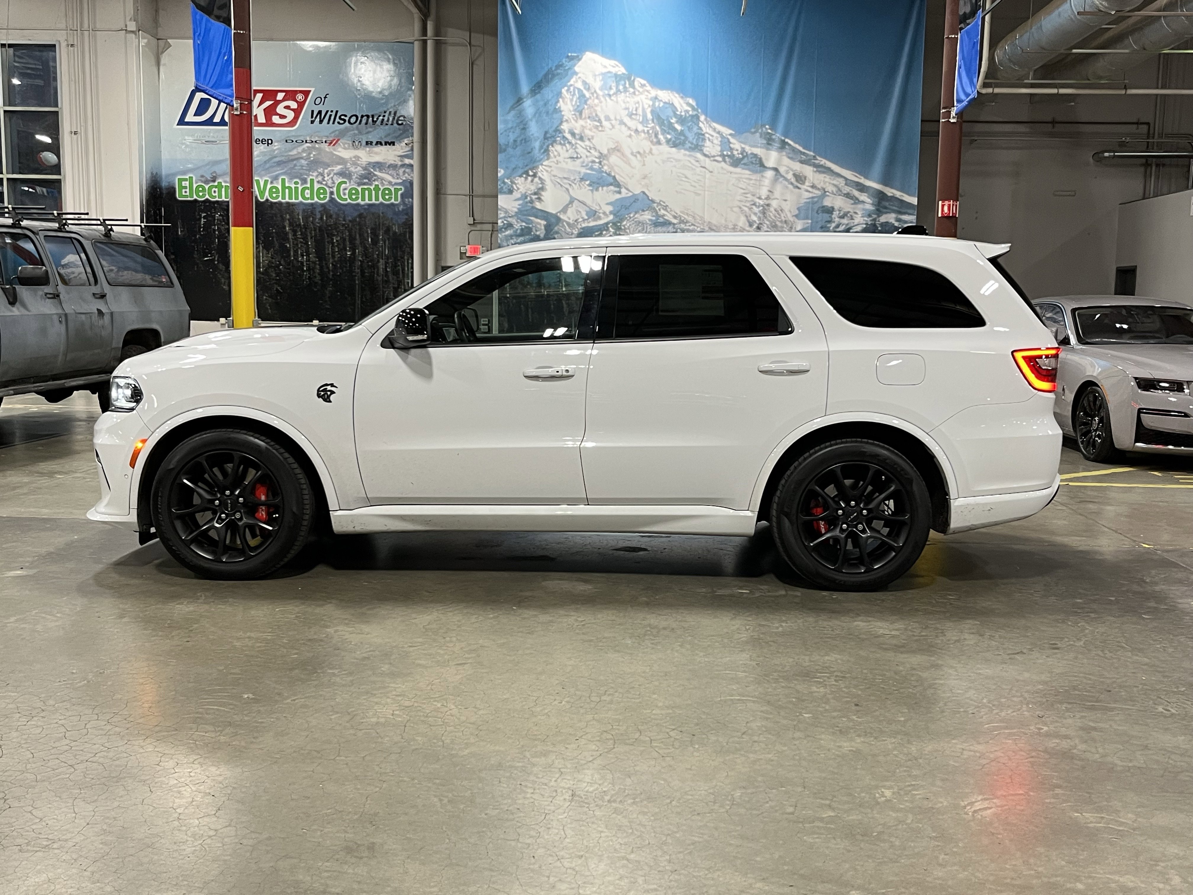 Used 2024 Dodge Durango SRT Hellcat image 2