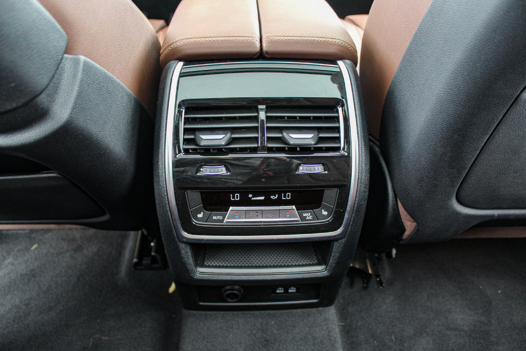 Used 2024 BMW X5 sDrive40i w/ Premium Package RWD image 21