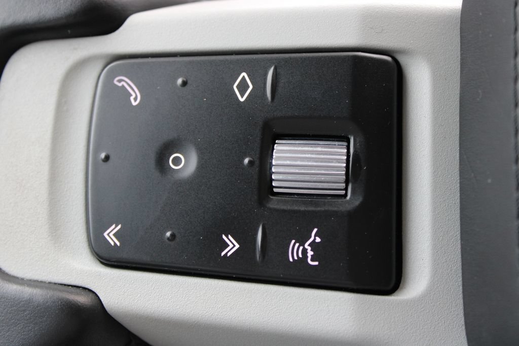 Used 2023 Land Rover Defender 130 First Edition AWD/4WD image 14