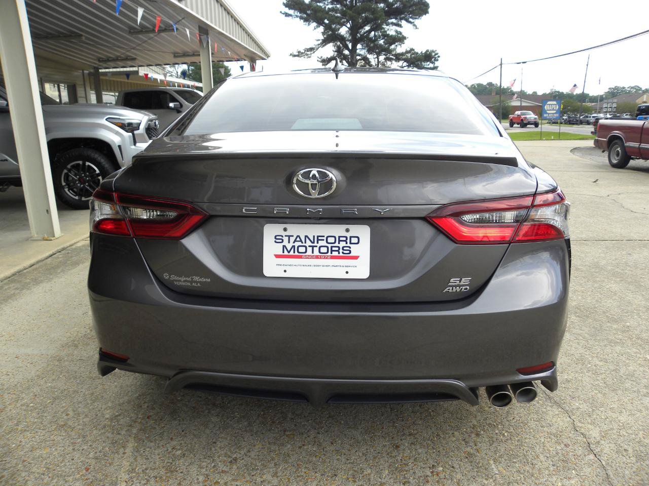 Used 2023 Toyota Camry SE AWD/4WD image 6
