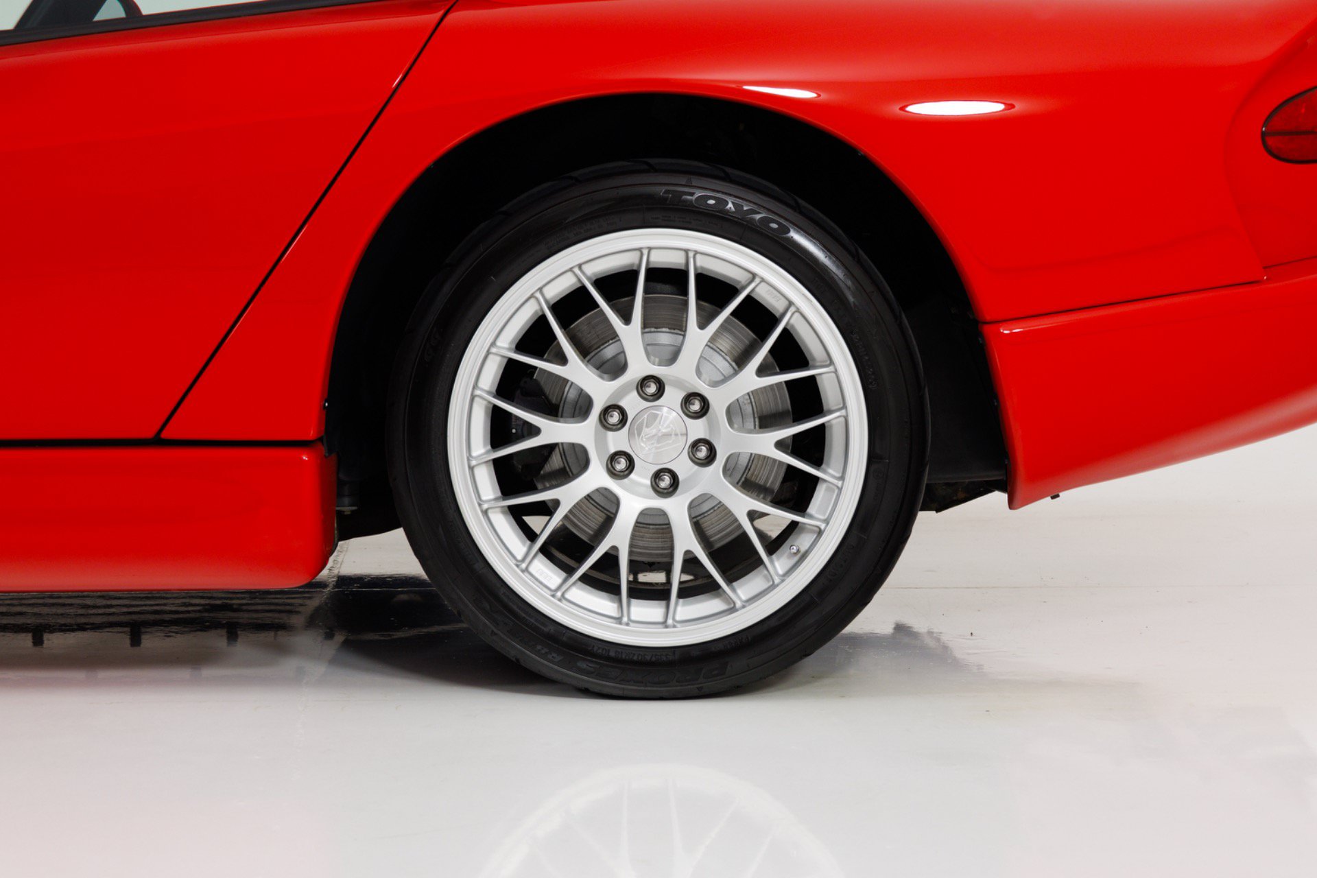 Used 1999 Dodge Viper GTS RWD image 10