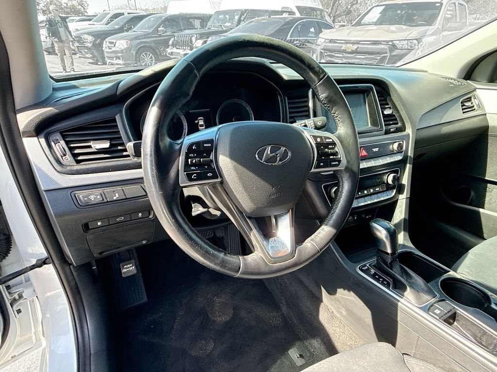 Used 2019 Hyundai Sonata SEL FWD image 12