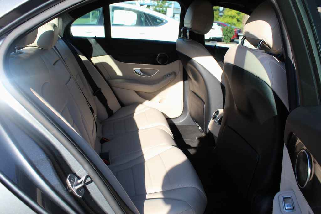 Used 2018 Mercedes-Benz C 300 Sedan image 26