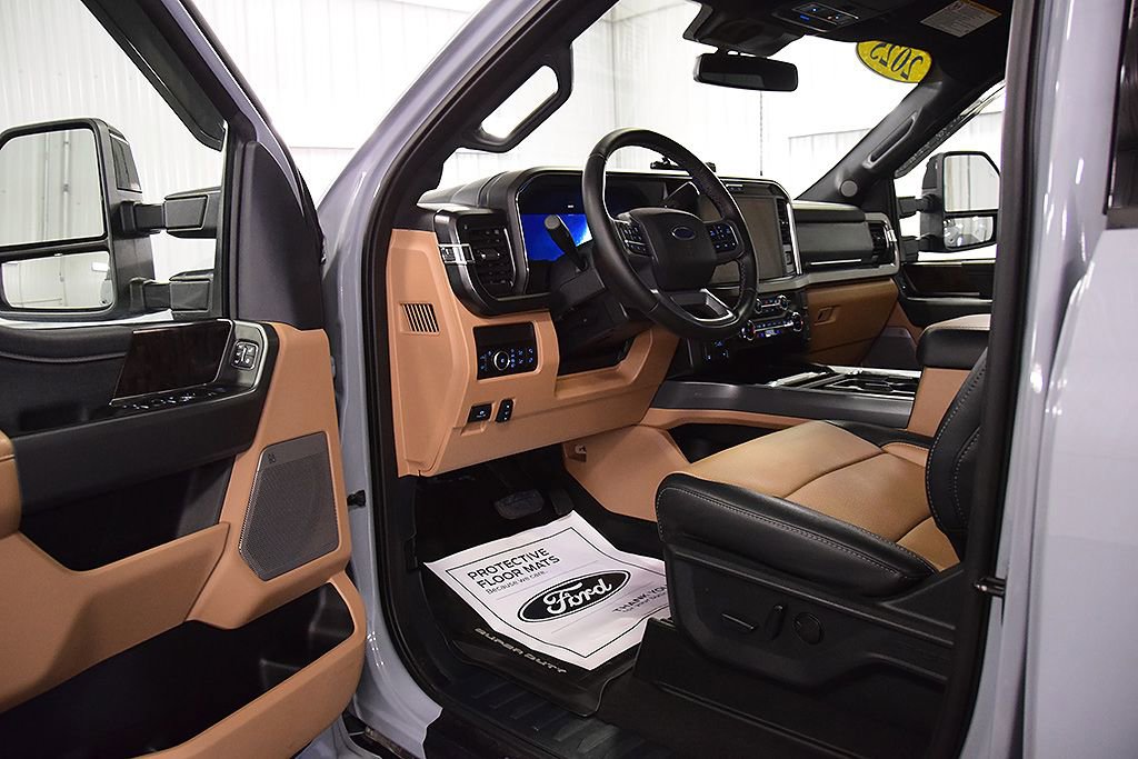 Used 2025 Ford F250 Lariat w/ Lariat Ultimate Package AWD/4WD image 18