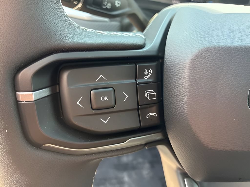 New 2026 Jeep Cherokee Overland w/ Advanced Pro Tech Group AWD/4WD image 16