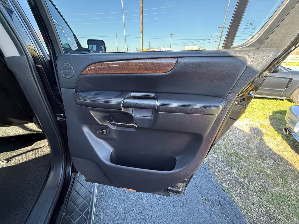 Used 2014 Nissan Armada SL image 20