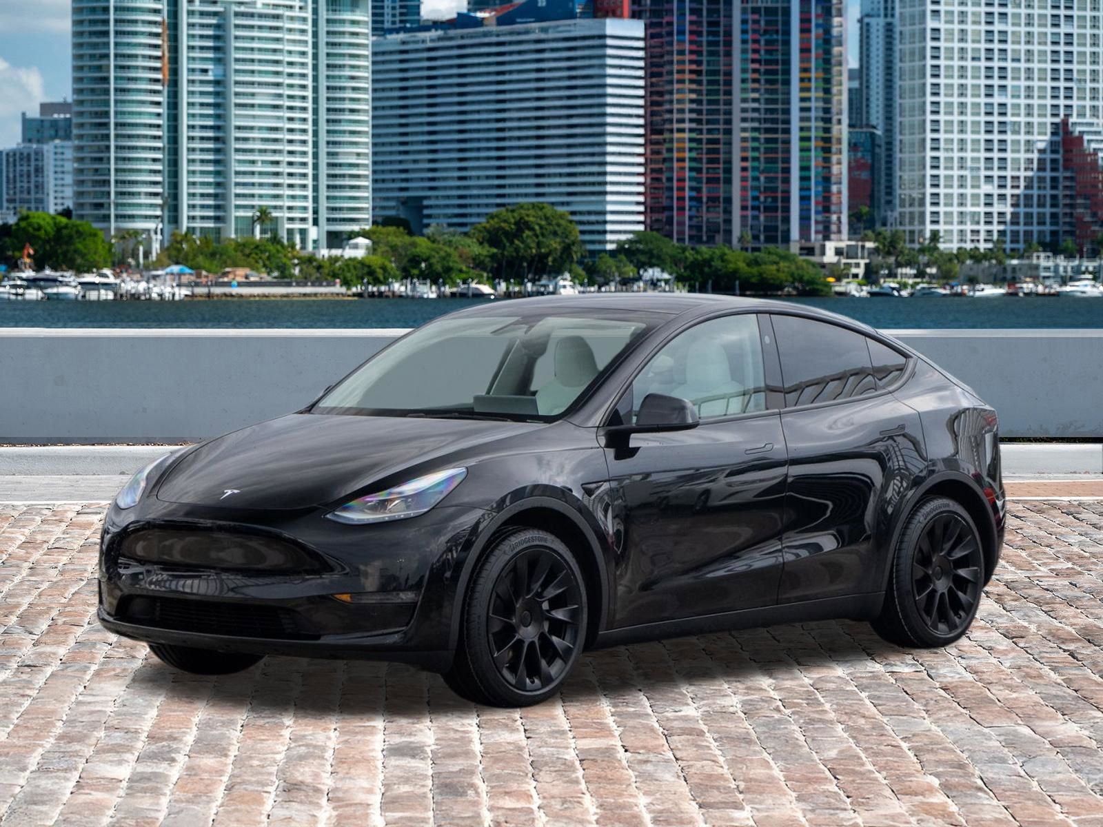 Used 2024 Tesla Model Y Long Range image 1