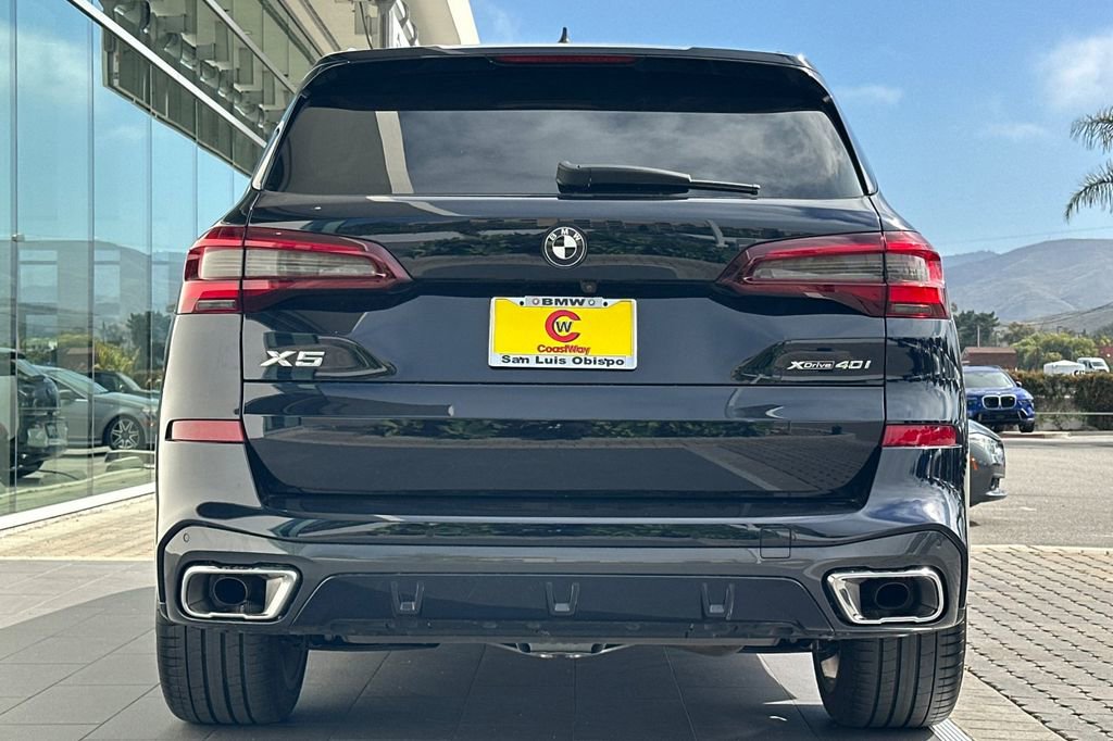 Used 2023 BMW X5 xDrive40i w/ M Sport Package AWD/4WD image 4