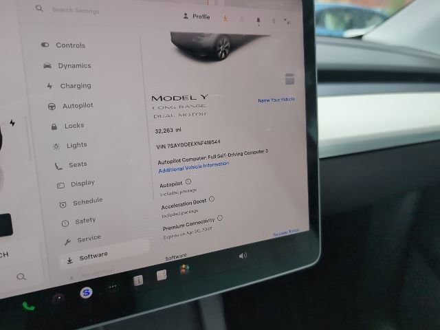 Used 2022 Tesla Model Y Long Range image 13