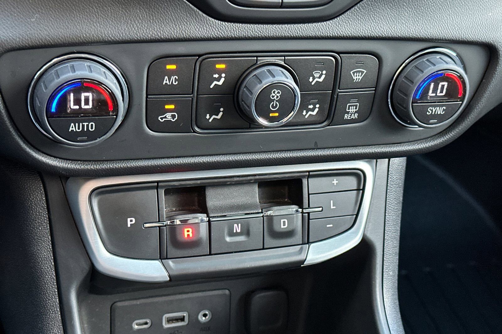 Certified 2023 GMC Terrain SLE w/ Driver Convenience Package image 21