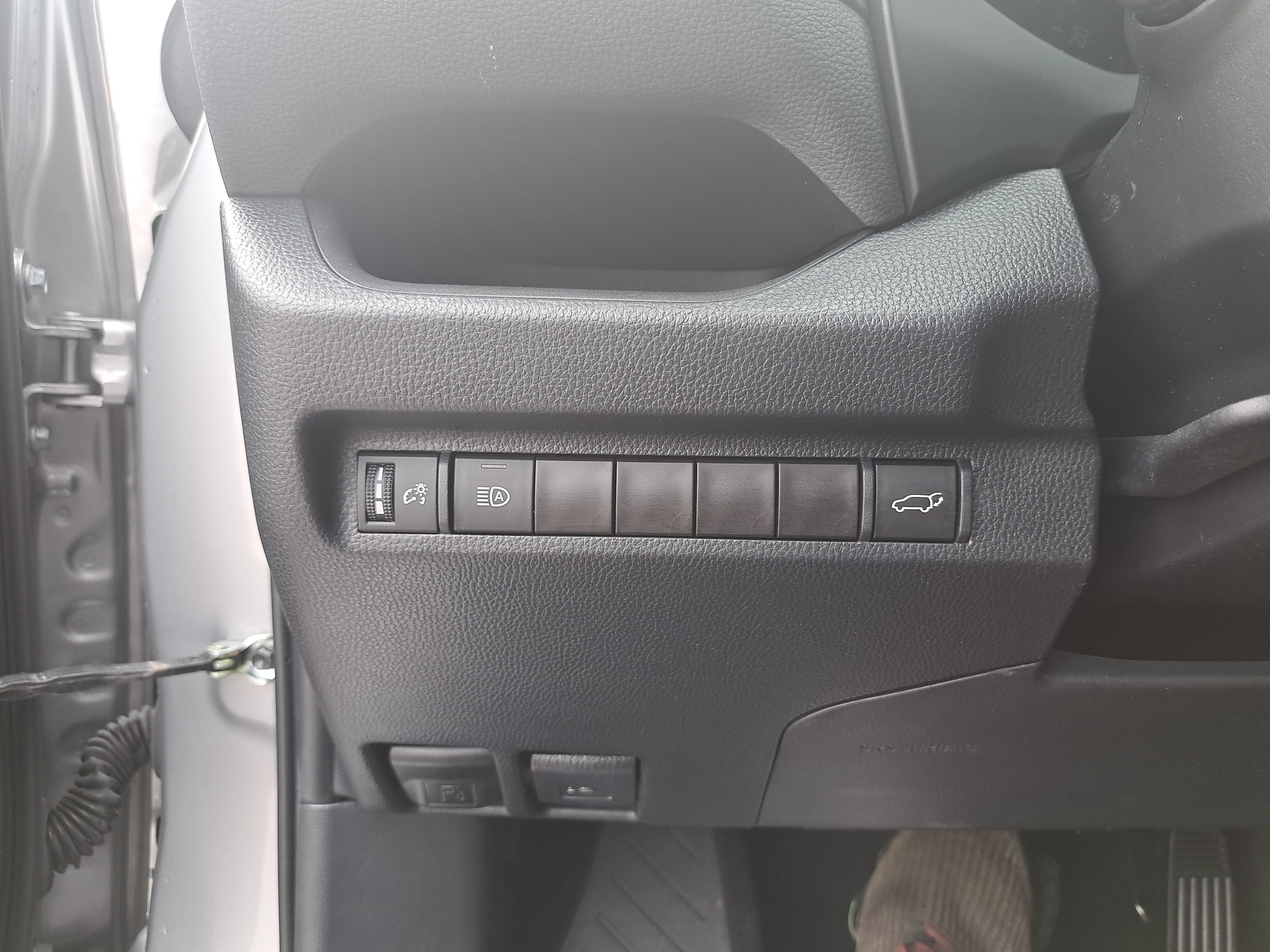 Used 2023 Toyota RAV4 XLE w/ Convenience Package AWD/4WD image 26