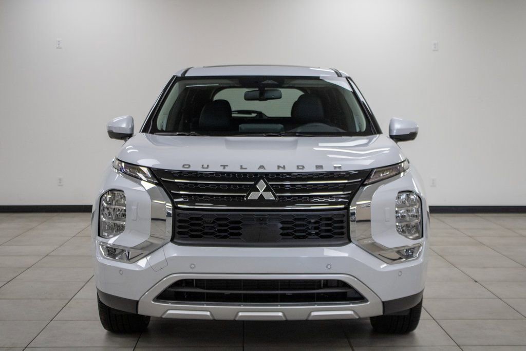 Used 2023 Mitsubishi Outlander SEL image 11