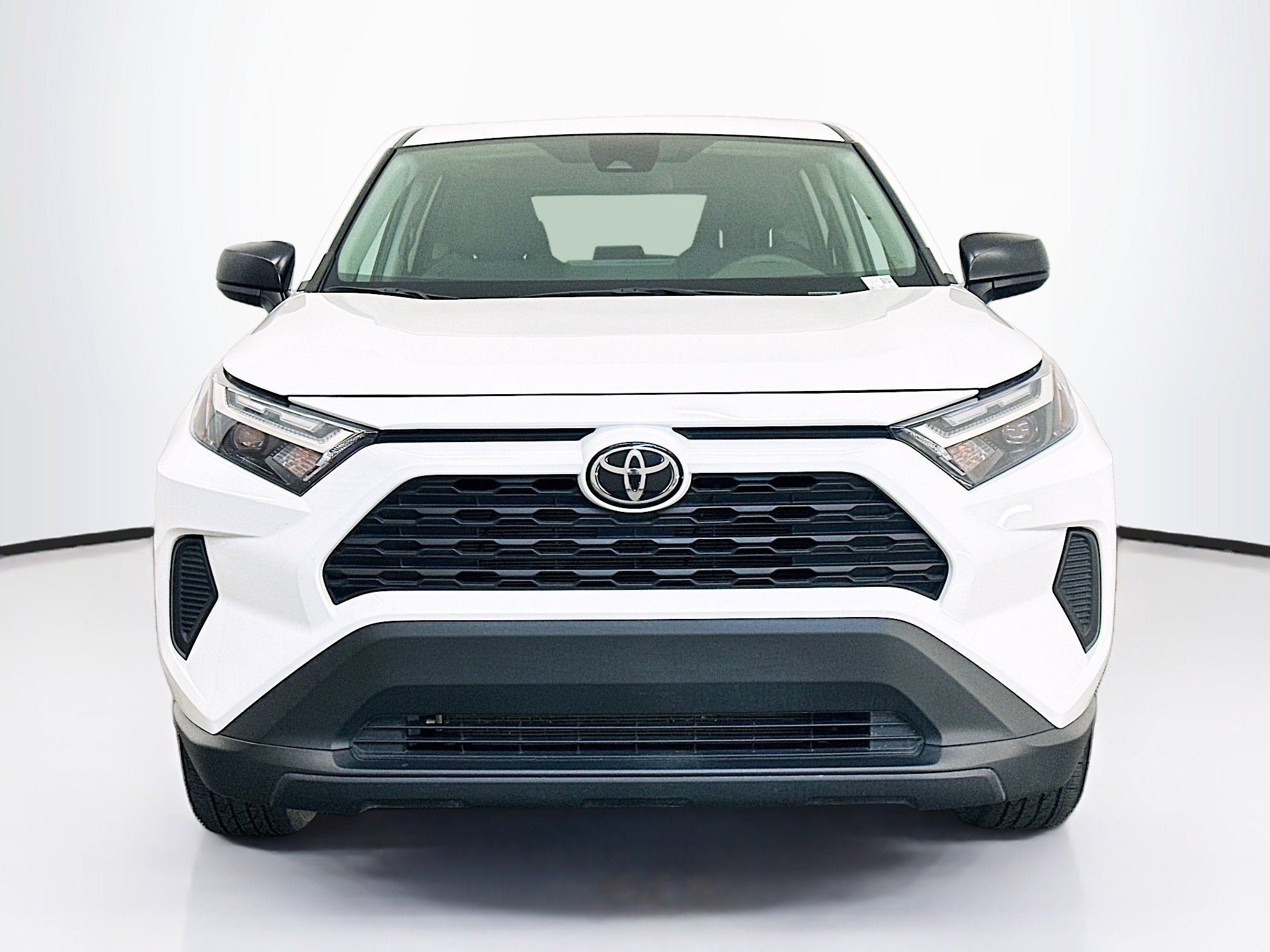 Used 2025 Toyota RAV4 LE image 2
