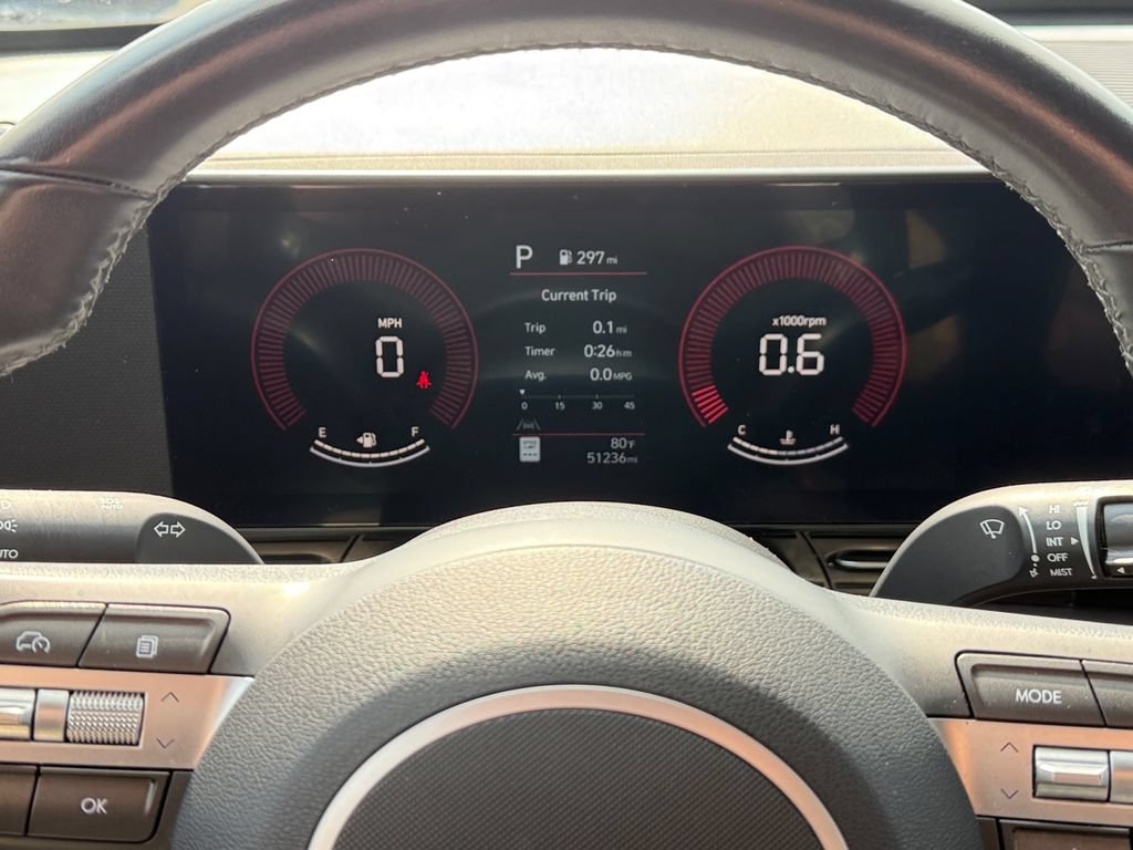 Used 2025 Hyundai Kona SEL AWD/4WD image 32