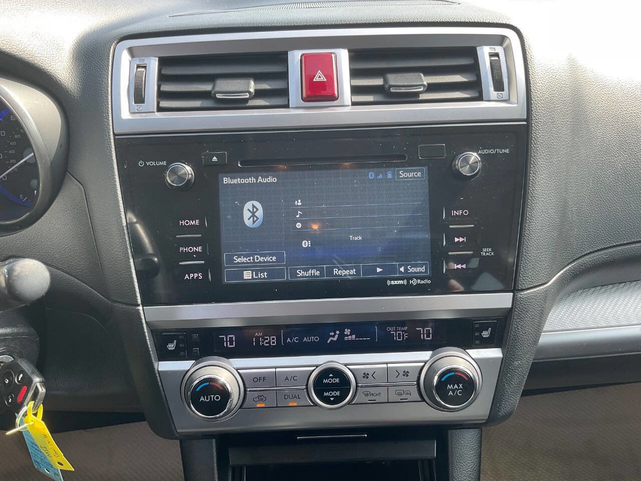 Used 2017 Subaru Outback 2.5i Premium image 14