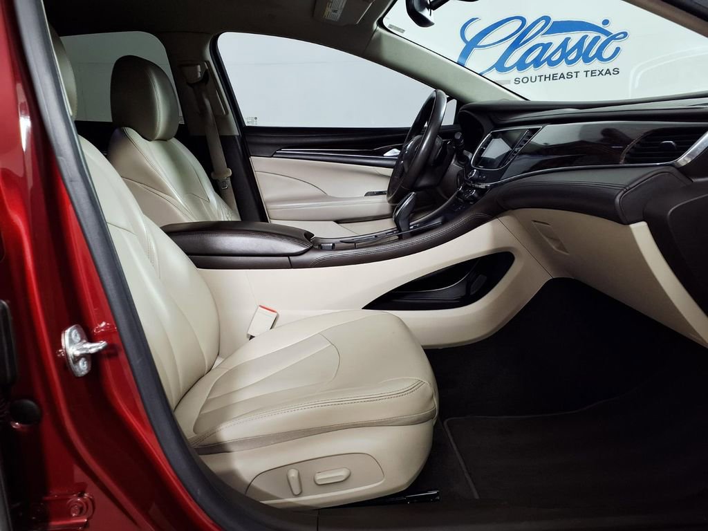 Used 2017 Buick LaCrosse Preferred image 13