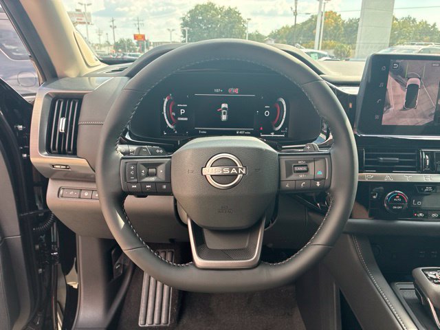 New 2026 Nissan Pathfinder SL w/ SL Premium Package FWD image 12