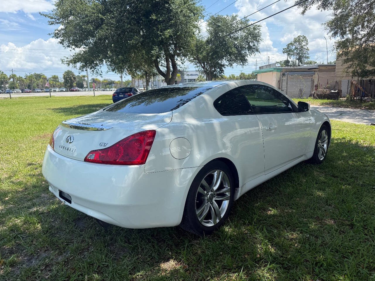 Used 2009 INFINITI G37 Journey w/ Premium Pkg RWD image 3