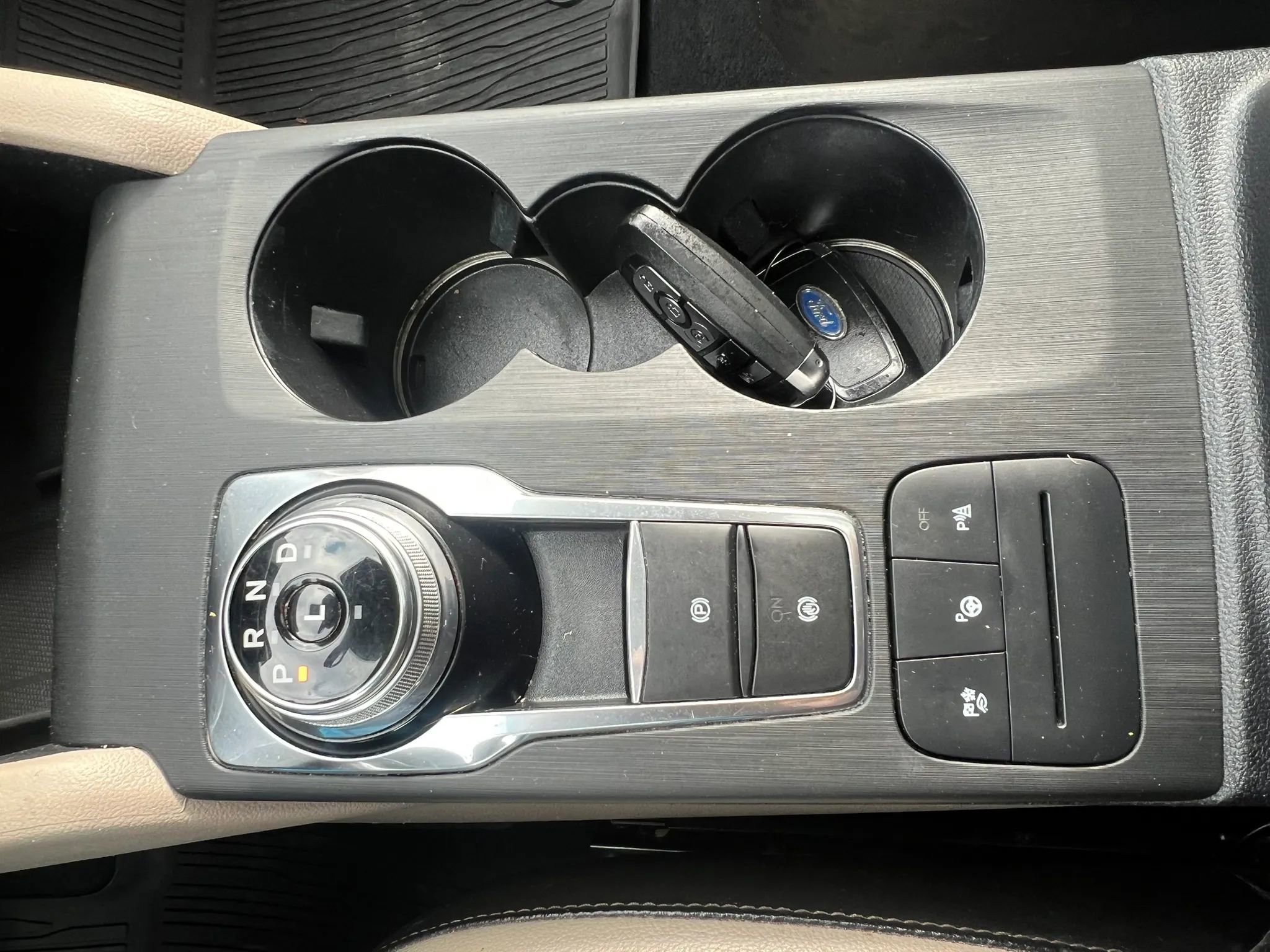 Used 2020 Ford Escape Titanium w/ Titanium Premium Package 2.0 image 19