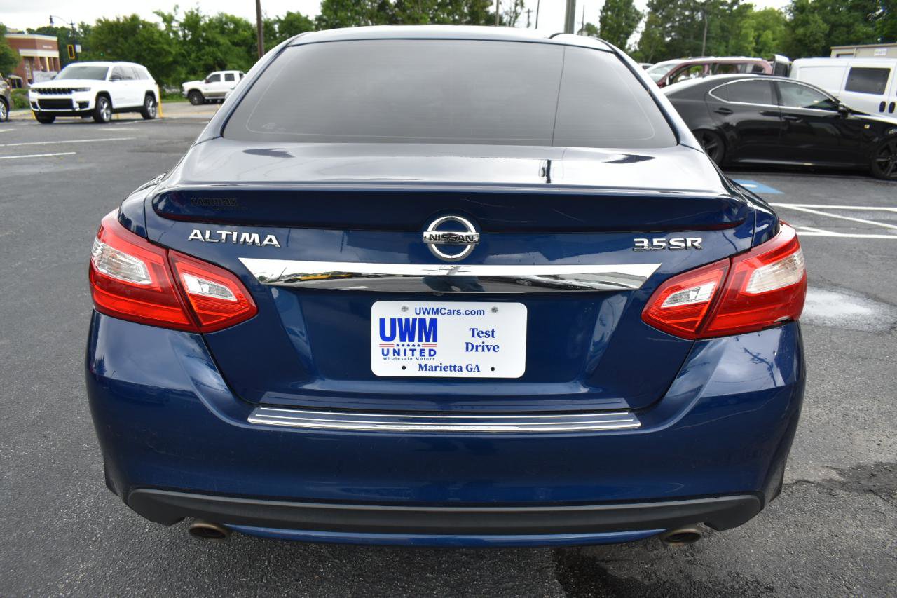 Used 2016 Nissan Altima 3.5 SR image 7