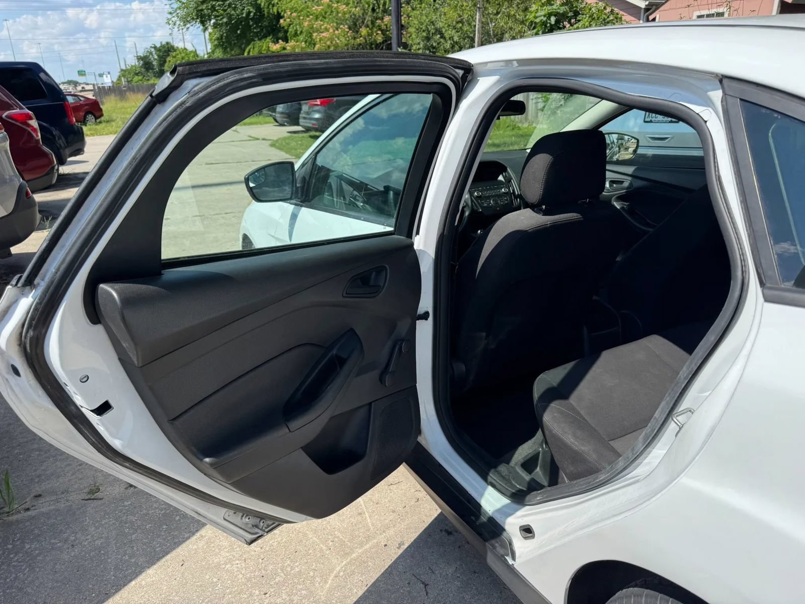 Used 2018 Ford Focus S FWD image 17