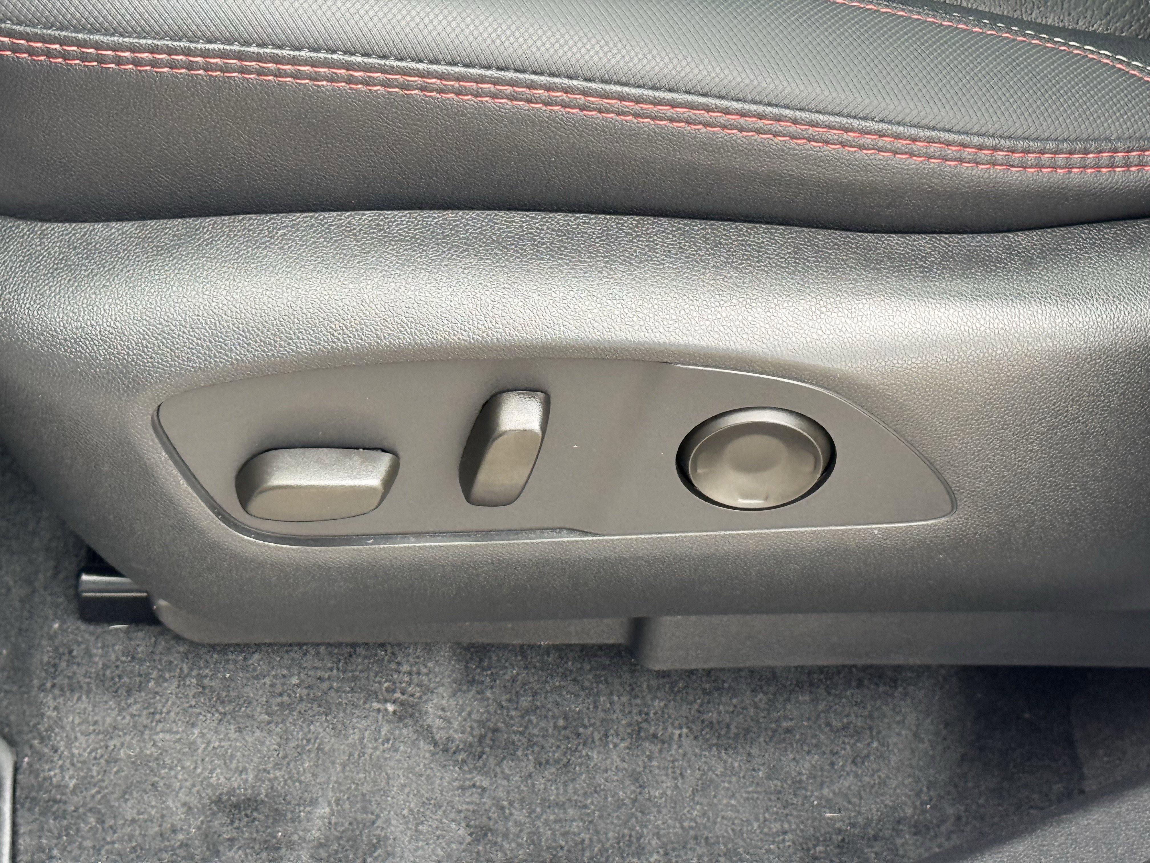 Used 2024 Chevrolet Traverse RS AWD/4WD image 29