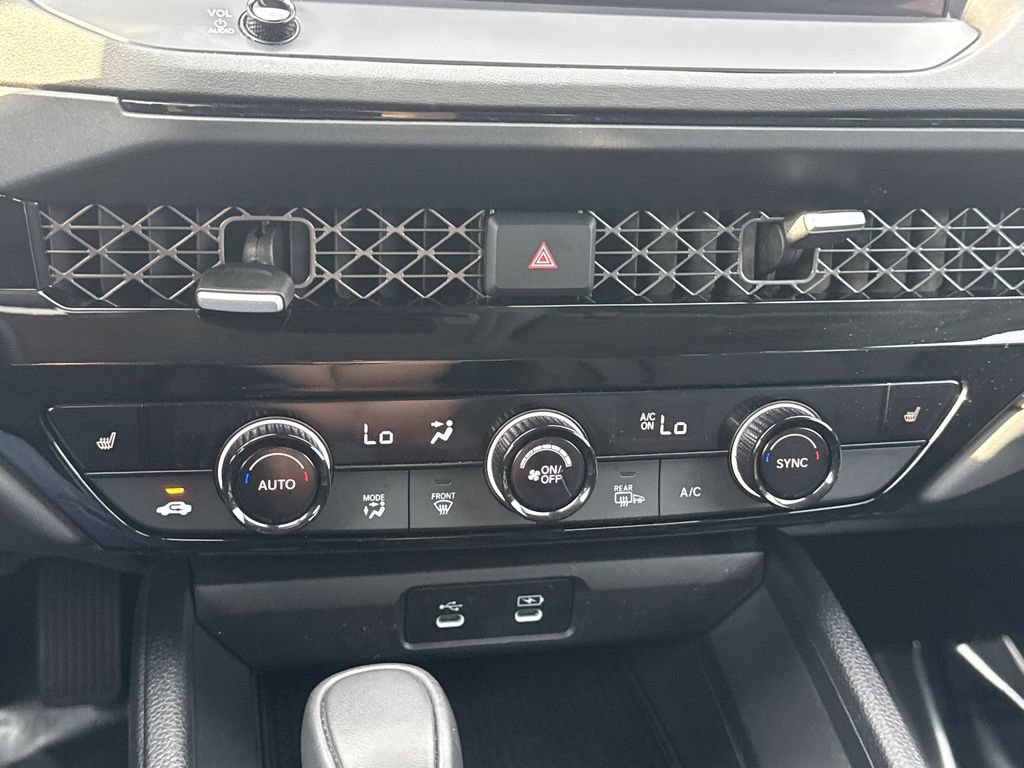 Used 2023 Honda Accord EX-L image 16