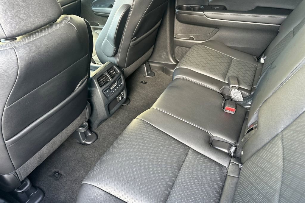 Used 2023 Honda Passport Elite image 12
