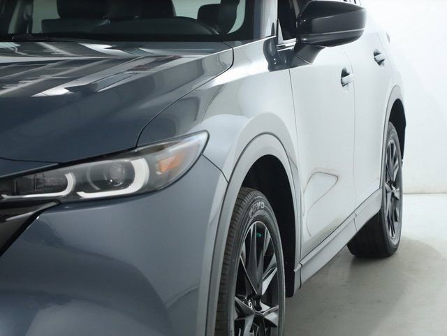 Used 2023 MAZDA CX-5 Carbon Edition image 4