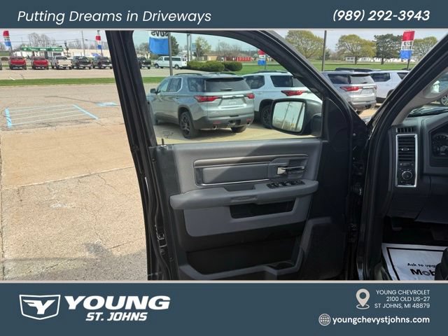 Used 2018 RAM 1500 Classic SLT w/ SLT Plus D←cor Group AWD/4WD image 13