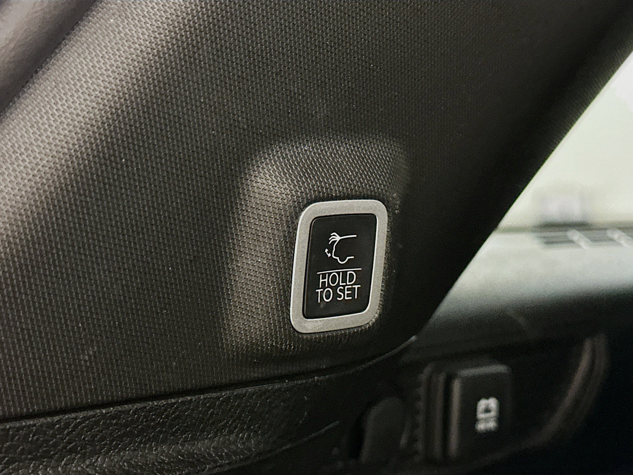 Used 2023 Jeep Grand Cherokee Altitude image 30