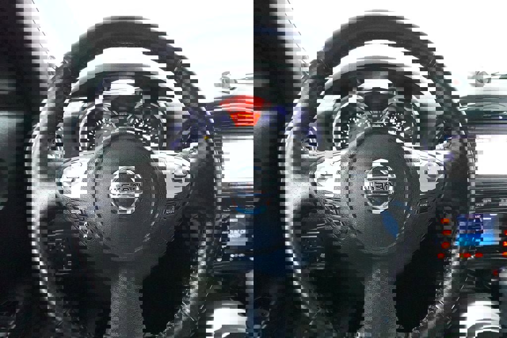 Used 2013 Nissan Juke SL image 9