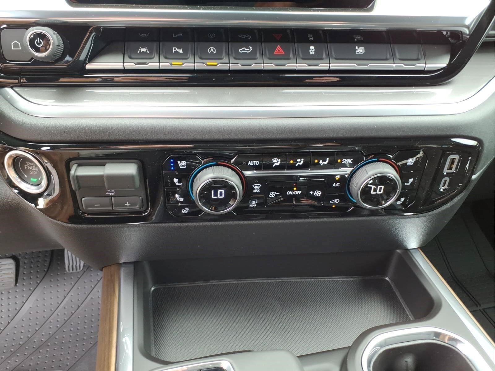 New 2026 Chevrolet Silverado 1500 High Country AWD/4WD image 22
