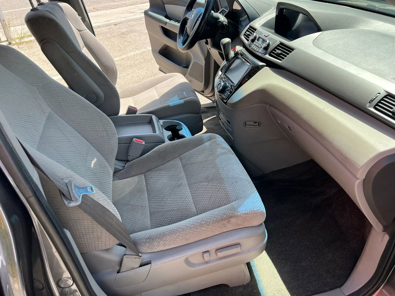 Used 2016 Honda Odyssey SE image 8