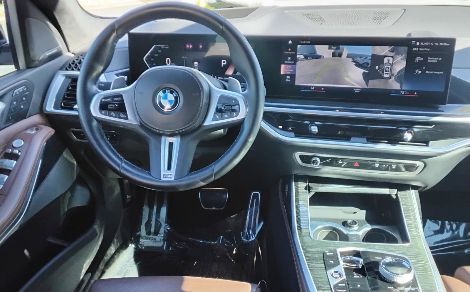 Used 2023 BMW X7 M60i w/ Executive Package image 21